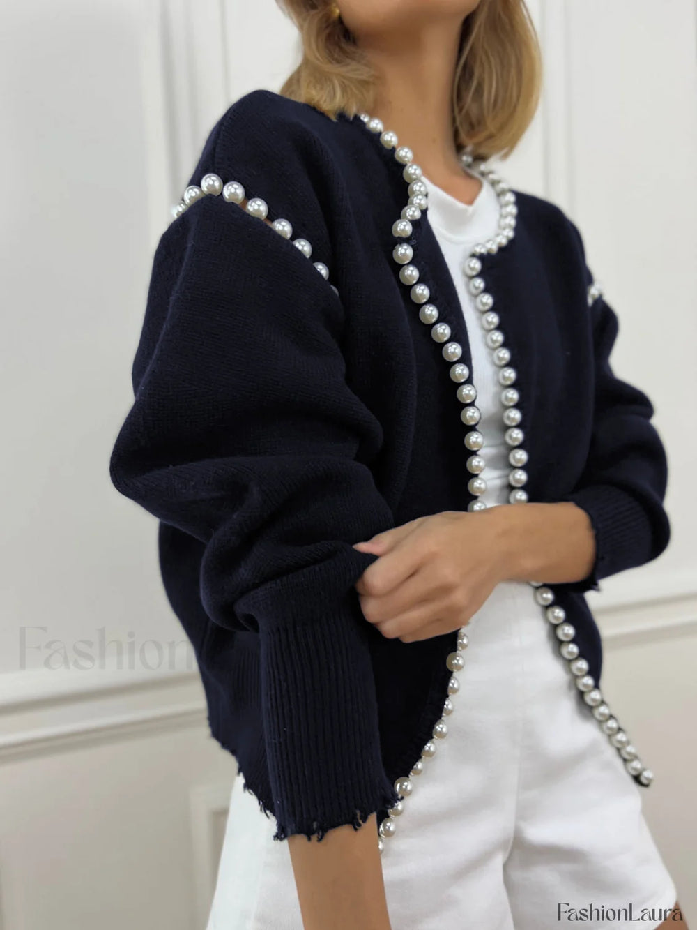 Vintage Pearl Graceful Edge Cardigan Navy / XS Sweaters L