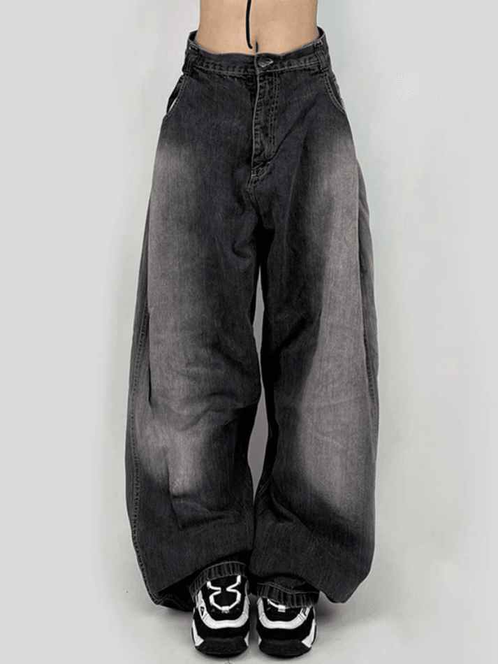 Washed Contrast Waist Pleated Relaxed Leg Boyfriend Jeans Black / S Jeans Main image