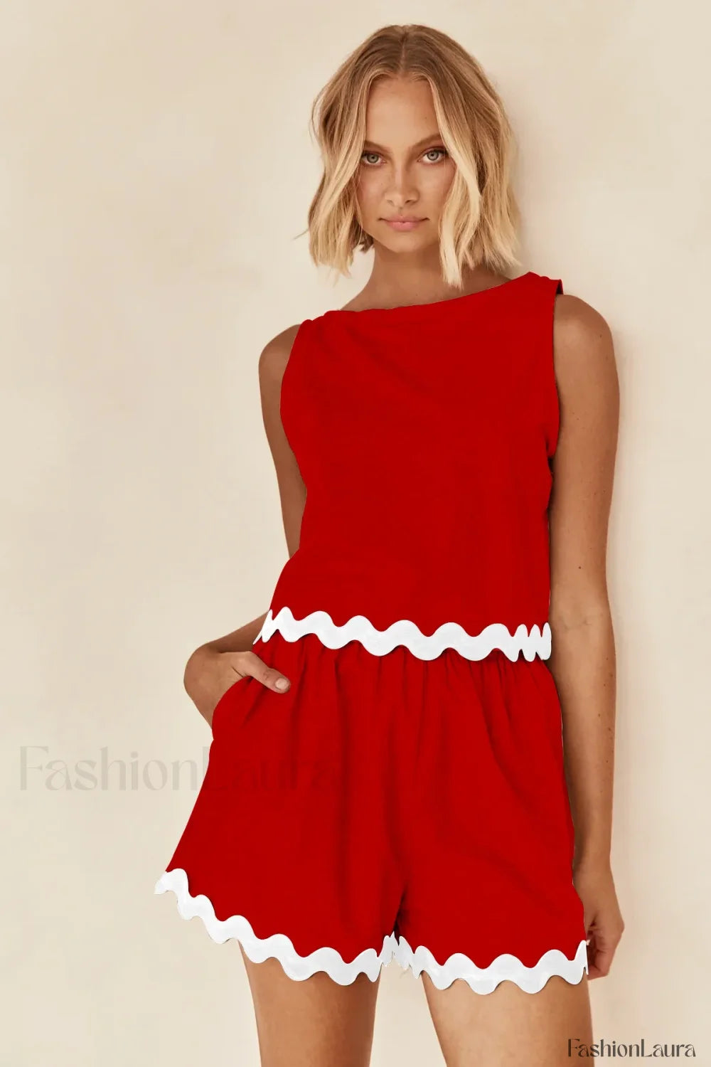 Wave Stripe Patchwork O Neck Tops Fashion Shorts Two Piece Set Red / S