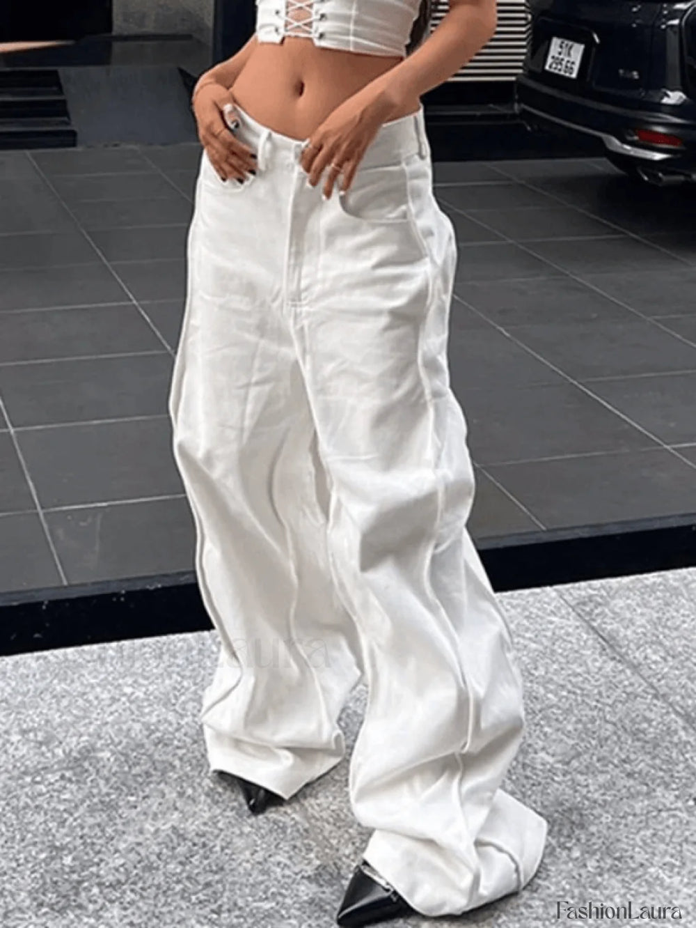 Wavy Side Relaxed Boyfriend Jeans Jeans