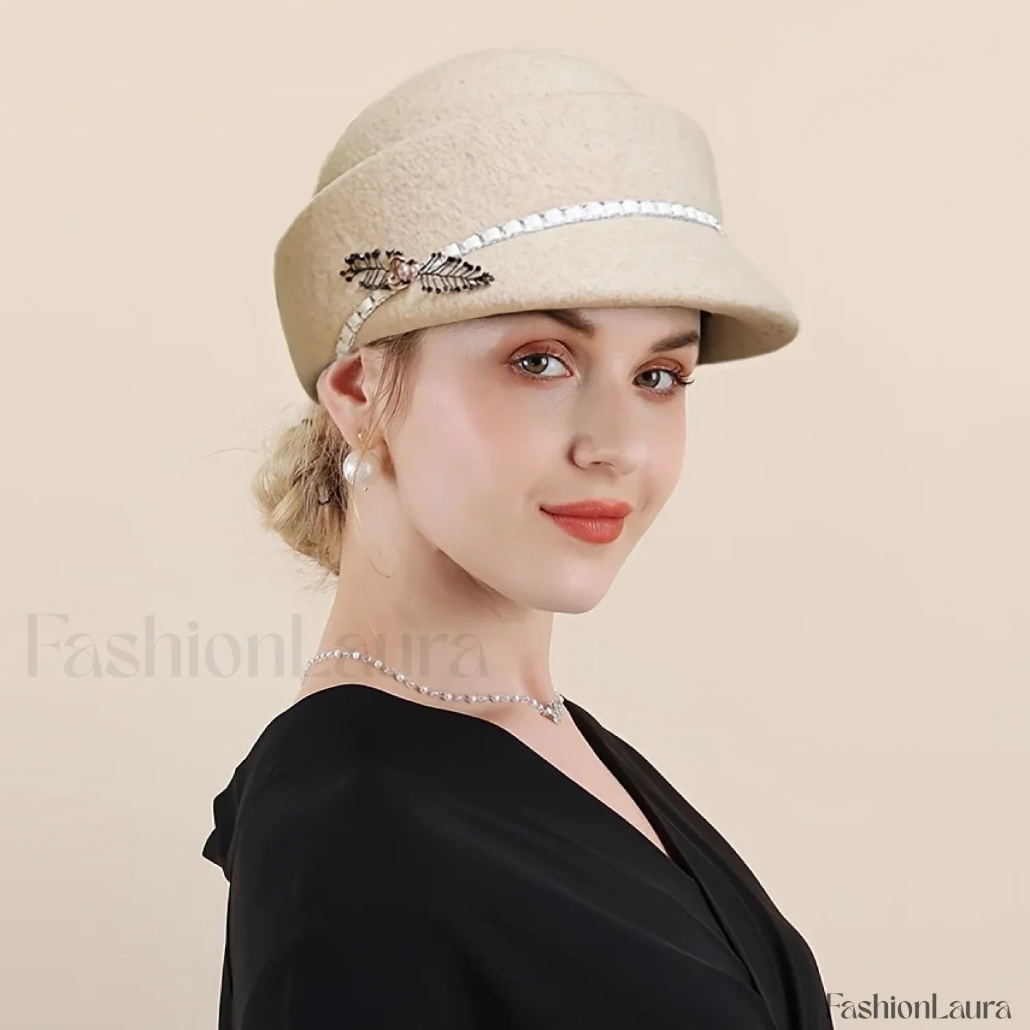 Women’s Autumn Winter British Retro Fashionable Short Brimmed Hat
