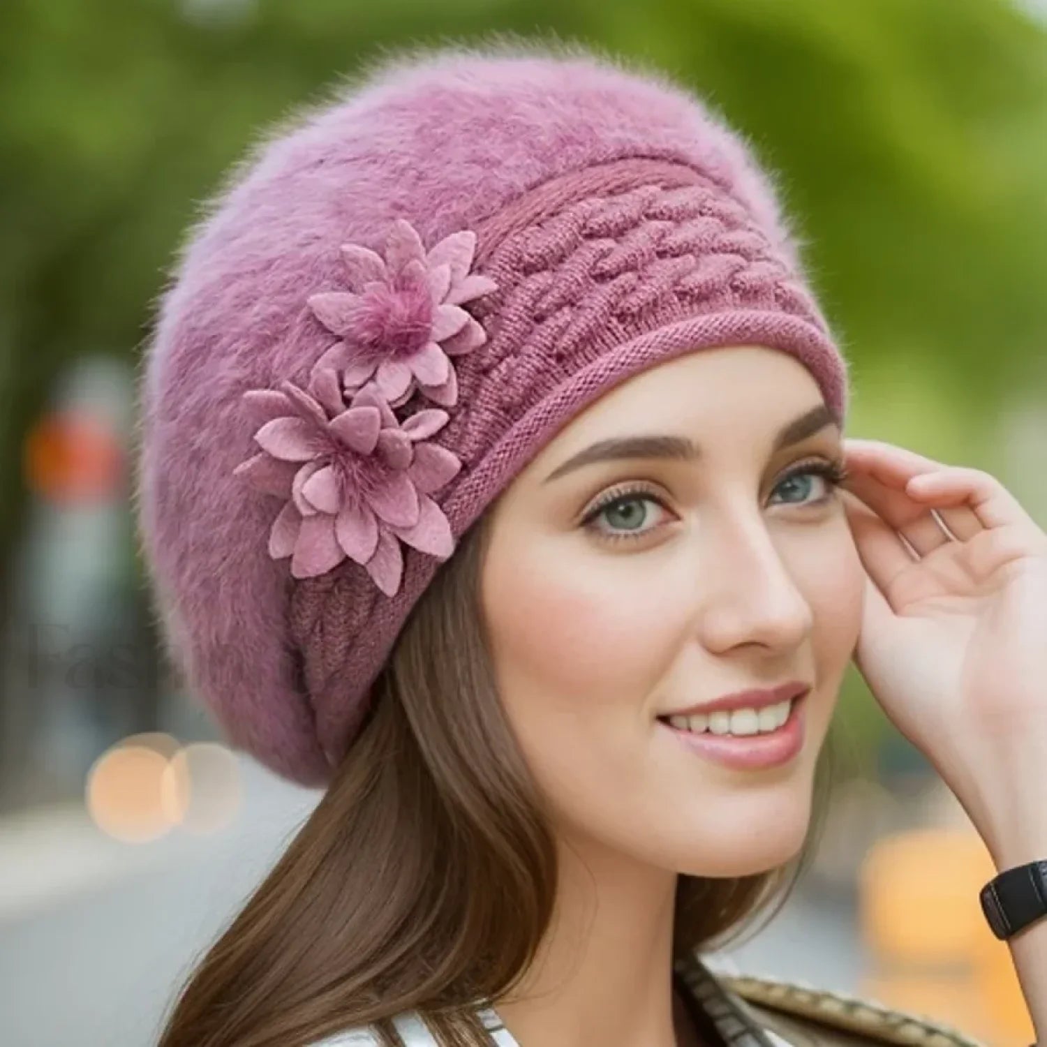 Women's Winter New Korean Edition Warm Solid Beret Rabbit Hair Hat Secondary image