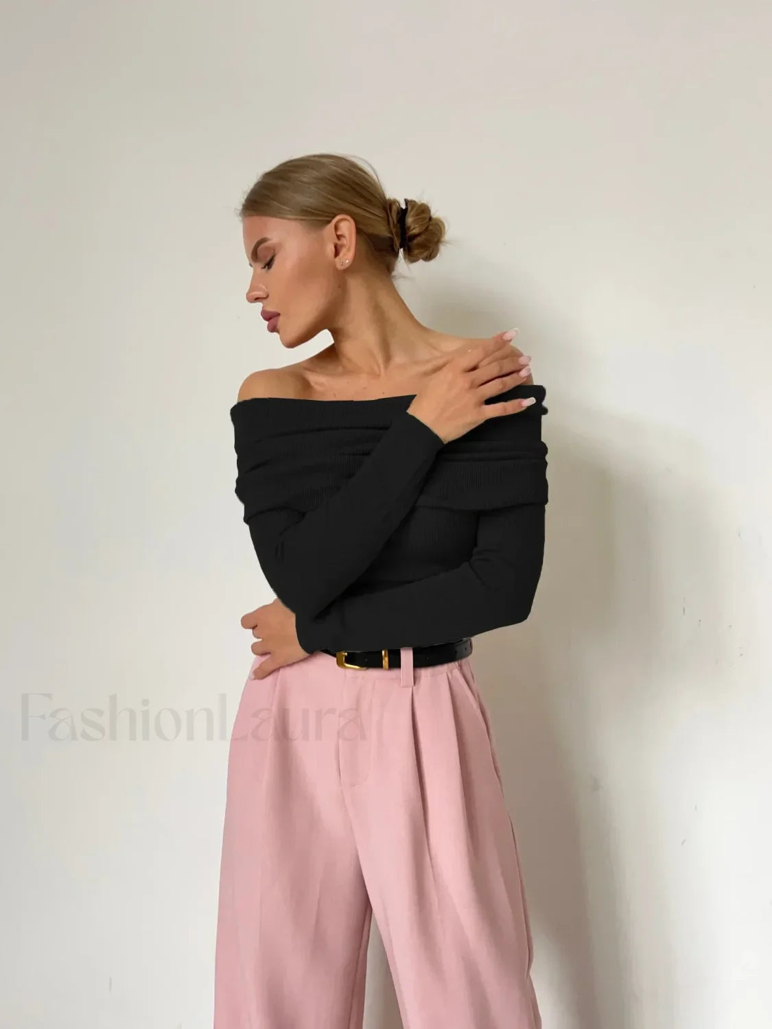 Wool Slim Off Shoulder T Shirt Black / S