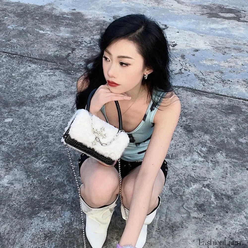 Y2K Applique Chain Cross Plush Crossbody Hot Hip Hop Girls Soft Gothic Bag Black White / 18X11cm