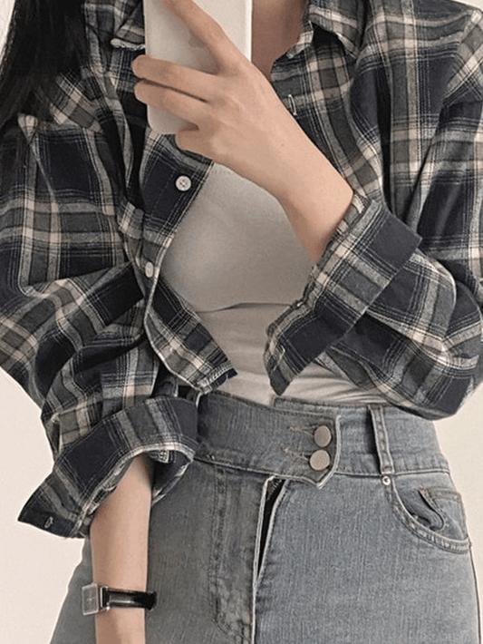 Cropped Long Sleeve Checkered Blouse